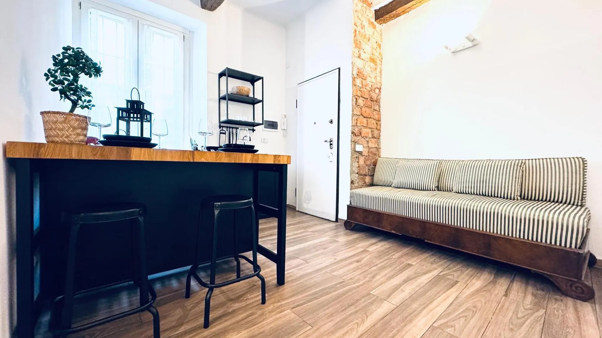 Daire Comecasa Grazioso Appartamento Porta Romana Milano